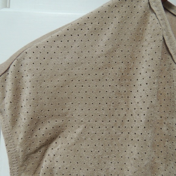 Tan suede like sleeveless v neck top - Picture 2 of 4